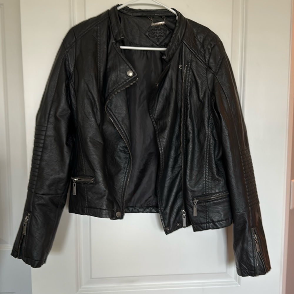 Joujou leather type jacket